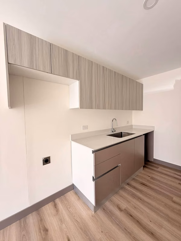 Alquiler Apto en Condominio Vive Tibás - Balcón y 2 Habitaciones