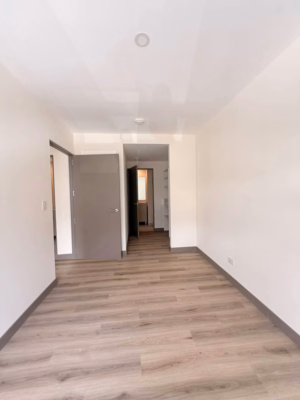 Alquiler Apto en Condominio Vive Tibás - Balcón y 2 Habitaciones