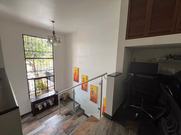 Venta de Casa en residencial 24/7 seg - Barreal de Heredia