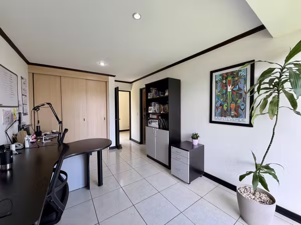 Casa en residencial privado en venta, Belén de Heredia