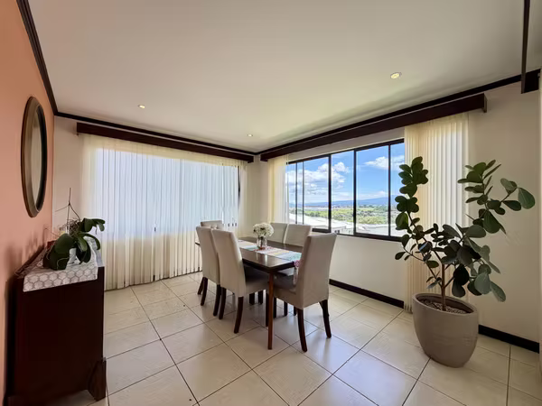 Casa en residencial privado en venta, Belén de Heredia