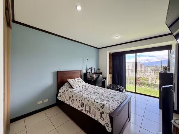 Casa en residencial privado en venta, Belén de Heredia