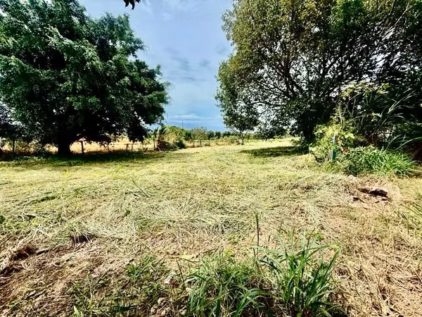 Listo para Construir: Lote Plano, Privado, con Agua, Elec & Vista Incluidos-1,221m² — San Isidro de Grecia