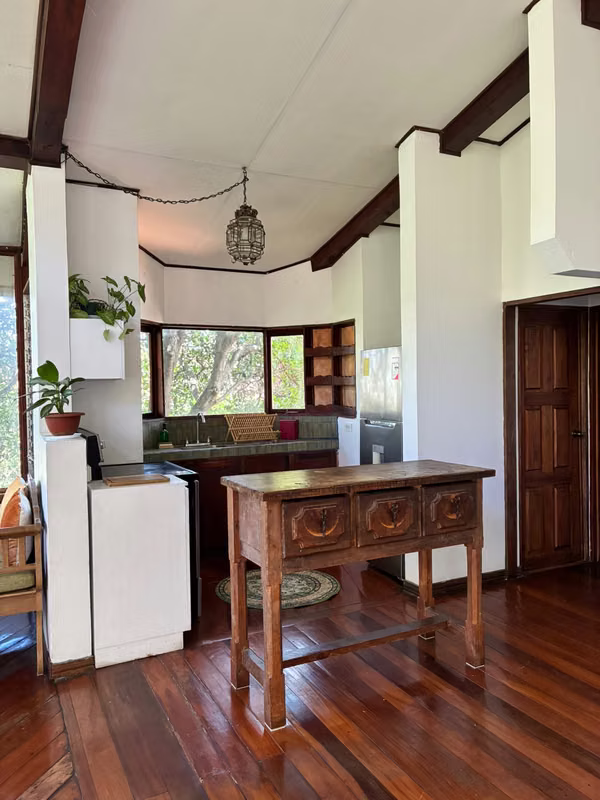 Apartamento en alquiler en San Rafael de Escazú: Diseño y Naturaleza en el Oeste (ref : 178)