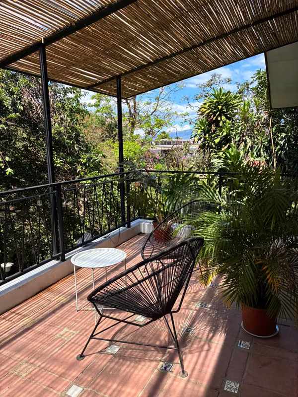 Apartamento en alquiler en San Rafael de Escazú: Diseño y Naturaleza en el Oeste (ref : 178)