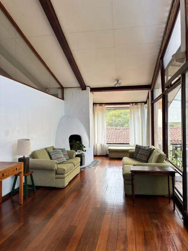 Apartamento en alquiler en San Rafael de Escazú: Diseño y Naturaleza en el Oeste (ref : 178)
