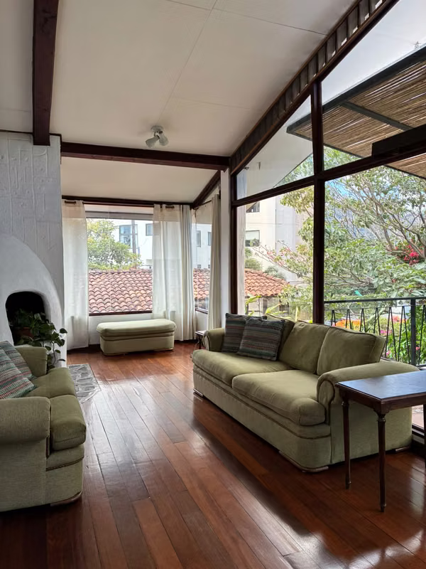 Apartamento en alquiler en San Rafael de Escazú: Diseño y Naturaleza en el Oeste (ref : 178)