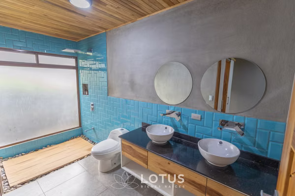 Casa en Venta en Santa María de Dota — Una Planta, Cód. AJ048