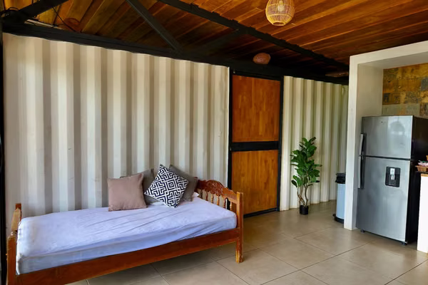 Casa con Piscina y Vistas Panorámicas Cerca de Tamarindo y Playa Grande