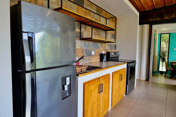 Casa con Piscina y Vistas Panorámicas Cerca de Tamarindo y Playa Grande