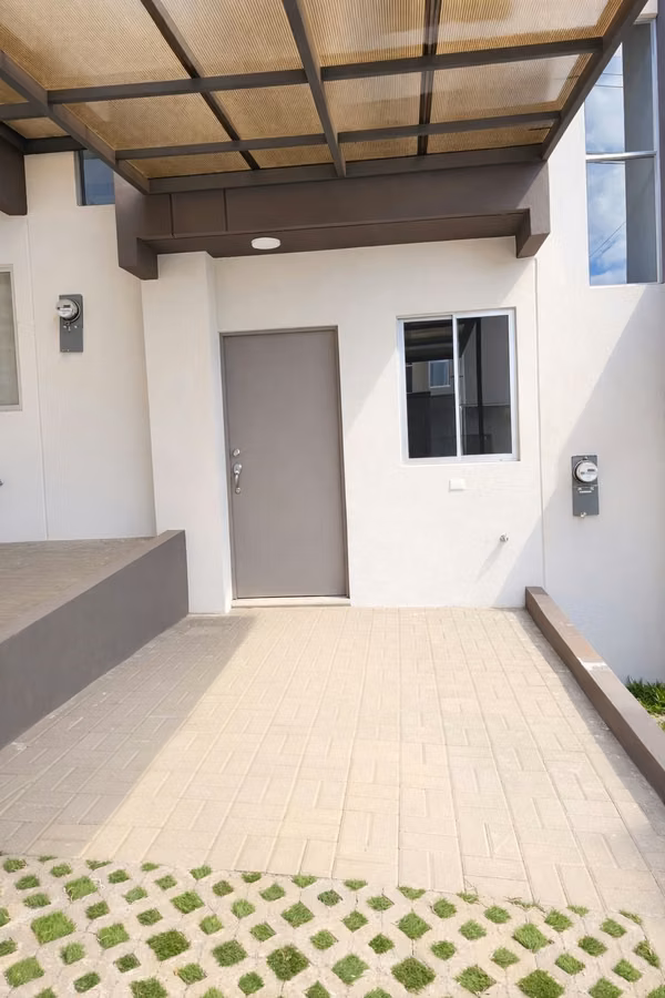 New House Rental in Condominio Nova, San Miguel Desamparados - Includes Quota Condominal