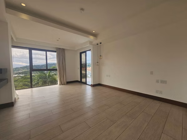 Apartamento en Alquiler – Flats 21, Lomas del Valle (Santa Ana)