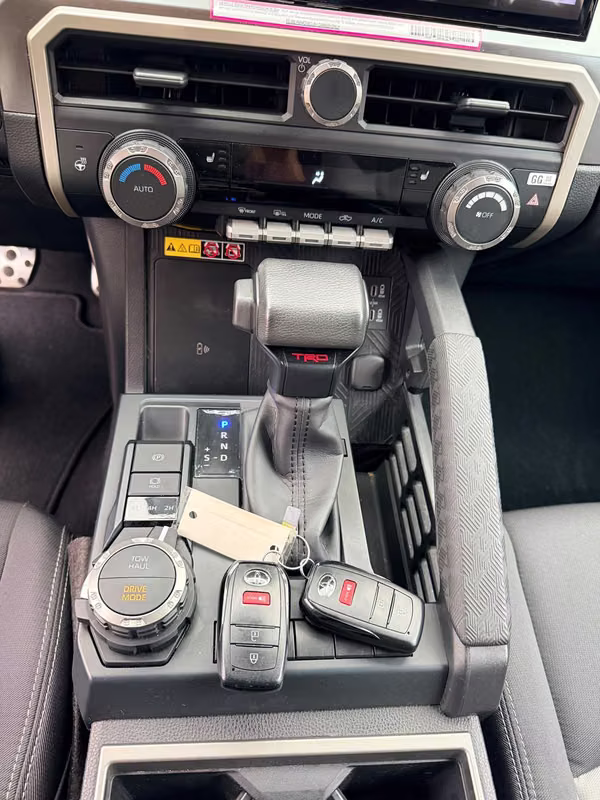 Toyota Tacoma TRD SPORT 2024