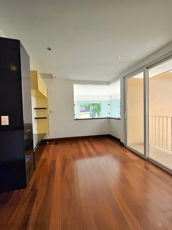 Casa Contemporánea de Alto Nivel | Jaboncillos, Escazú