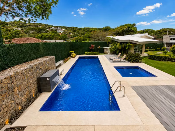 Casa Amueblada en Condominio Altana – Brasil de Santa Ana