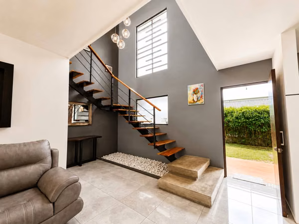 Casa Amueblada en Condominio Altana – Brasil de Santa Ana