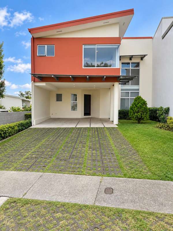 House for Sale in Barlovento Condominium, Curridabat - 124; Large Garden