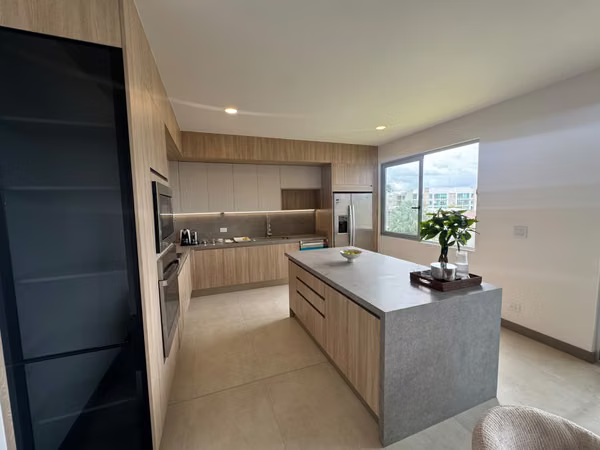 Apartamento nuevo en Guachipelin Escazú