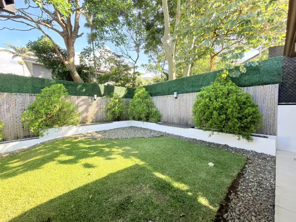 Venta de Casa de una planta en Jaboncillos de Escazú cerca del Country Club