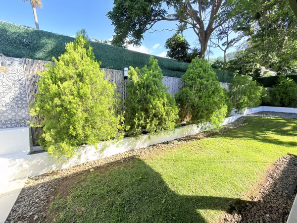 Venta de Casa de una planta en Jaboncillos de Escazú cerca del Country Club
