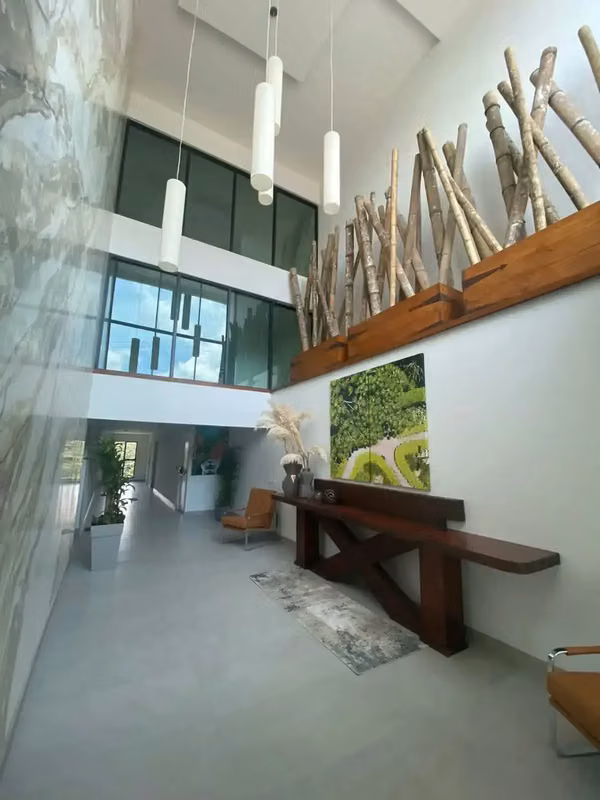 Residencia Elegante en Senderos de Chircá