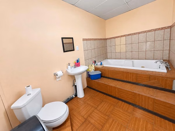 OPPORTUNITY!! SELL HOUSE ASERRI CENTER 6 BEDROOM NEIGHBORHOOD RELIEF