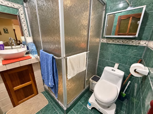 OPPORTUNITY!! SELL HOUSE ASERRI CENTER 6 BEDROOM NEIGHBORHOOD RELIEF