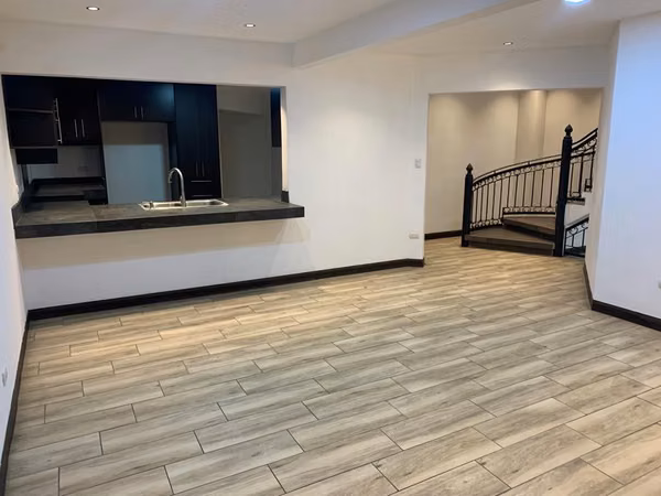 Alquiler de hermosa casa en Heredia Costa Rica a 200 metros del nuevo estadio de Heredia