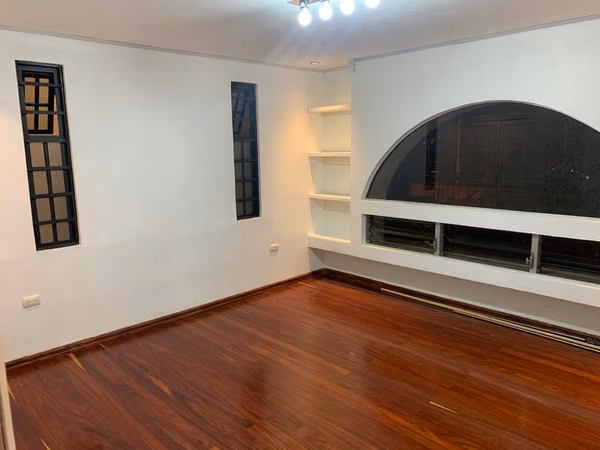 Alquiler de hermosa casa en Heredia Costa Rica a 200 metros del nuevo estadio de Heredia