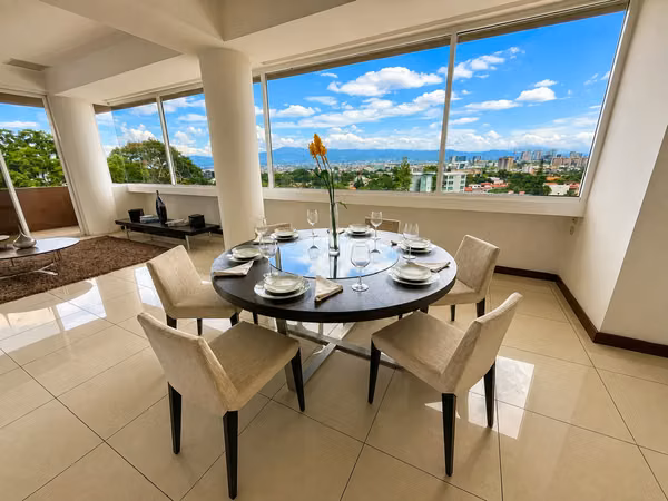 Exclusividad, Vistas y Confort con la mejor ubicación en Escazú.