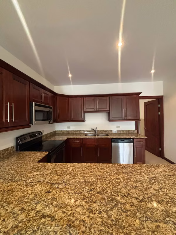  San Rafael de Escazú - 2HAB/2.5BA - 210 m2 - AMUEBLADO