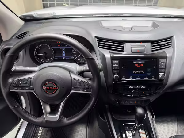 PRO-4X 2026 practically new - 10,000 km - full extras - significant savings against agency.