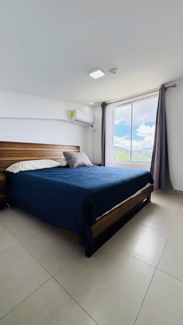 OPORTUNIDAD venta de apartamento tipo Penthouse Alto de las Palomas Santa Ana 2 habs vista