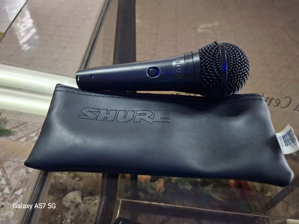 Dynamic microphone shure pga 58