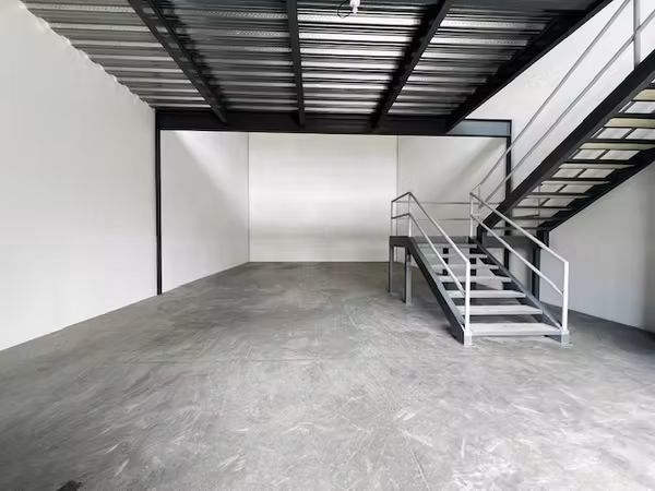ALQUILER BODEGA EN CONDOMINIO GUACHIPELIN DE ESCAZU 