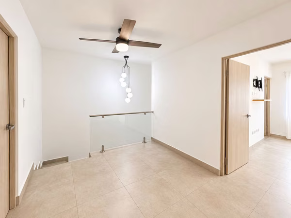 ALQUILER DE CASA EN CONDOMINIO NAOS, 3 HABITACIONES, CON PATIO