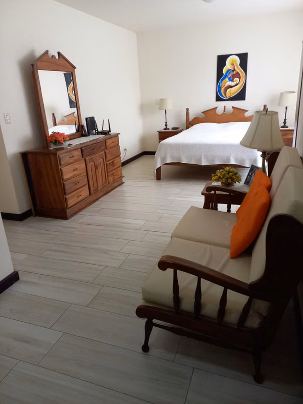 Casa en venta en Granadilla — ID 27525 KE