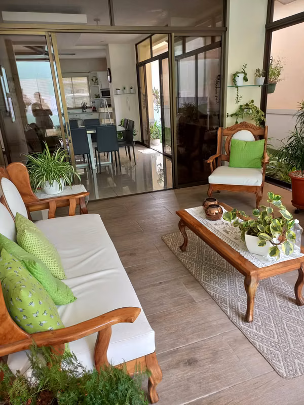 Casa en venta en Granadilla — ID 27525 KE
