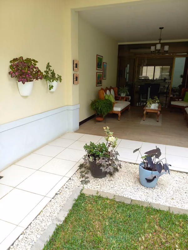 Casa en venta en Granadilla — ID 27525 KE