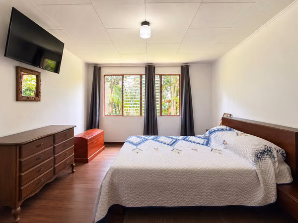 House for sale in La Guaria, Moravia |639 m ² of land and large garden