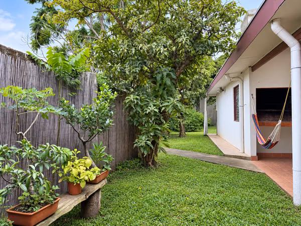 House for sale in La Guaria, Moravia |639 m ² of land and large garden