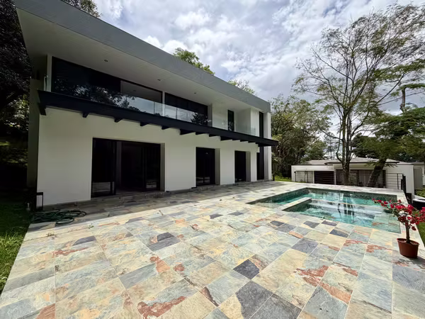 House for sale in condo Hacienda Paraíso Montaña del Sol, Santa Ana