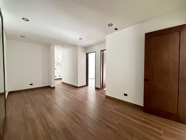 House for sale in condo Hacienda Paraíso Montaña del Sol, Santa Ana