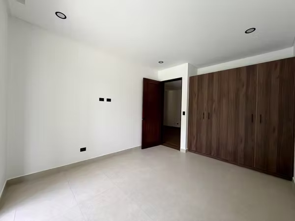 House for sale in condo Hacienda Paraíso Montaña del Sol, Santa Ana