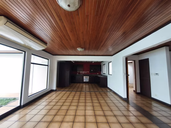 Alquiler. Casa de 1 Nivel. San Rafael - Escazú, San José IK2669
