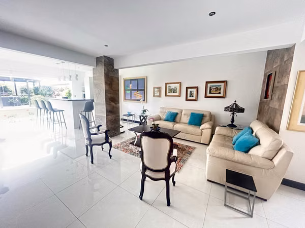 Beautiful house for sale in Residencial Altamonte
