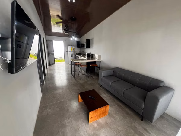 Alquiler de apartamento 2 habitaciones en Atenas, Alajuela