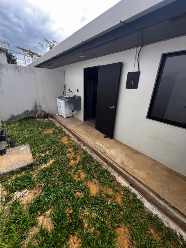 Alquiler de apartamento 2 habitaciones en Atenas, Alajuela