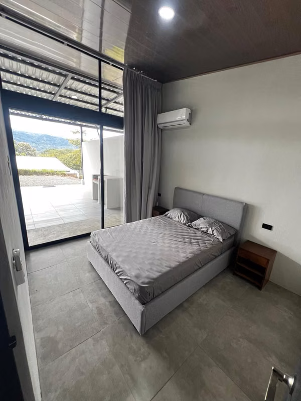 Alquiler de apartamento 2 habitaciones en Atenas, Alajuela
