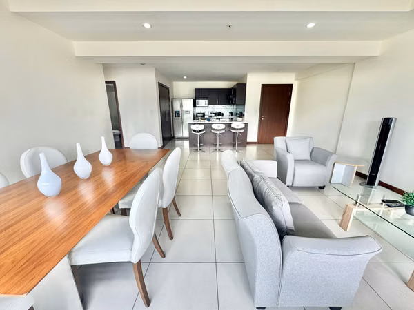 Apartamento amueblado de dos dormitorios en Sabana Norte